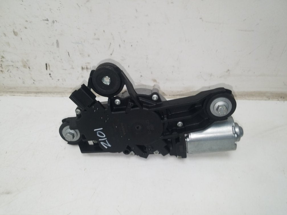 2012 - 2017 Volvo V40  Hatchback Rear Wiper Motor 0390201884 31294492