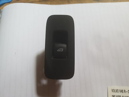 2012 - 2016 Volvo V40  Hatchback Right Rear Window Switch 31394840