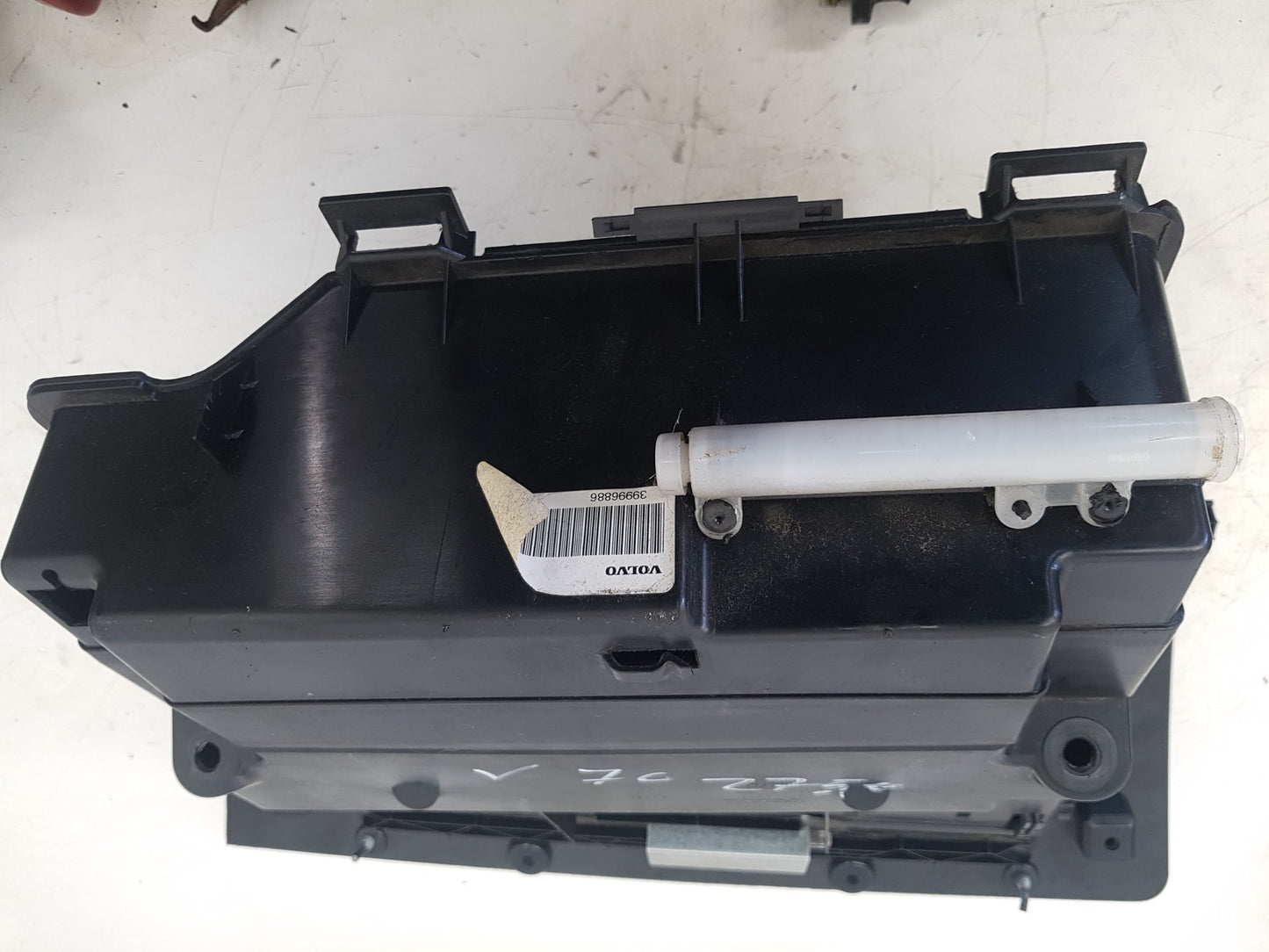 2007 - 2010 Volvo V70  Estate Glove Box 30676279