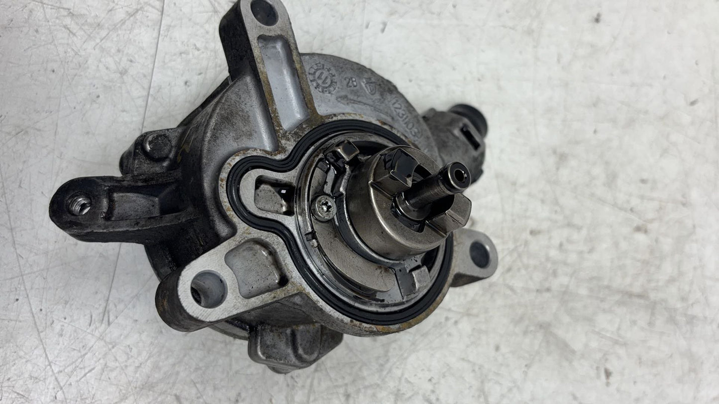 2003 - 2014 Volvo XC90 I 275 Estate Brake Vacuum Pump 31219463