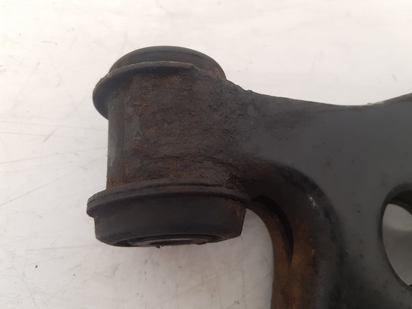 2004 - 2006 Volvo S40  Saloon Right Front Lower Control Arm 31277465