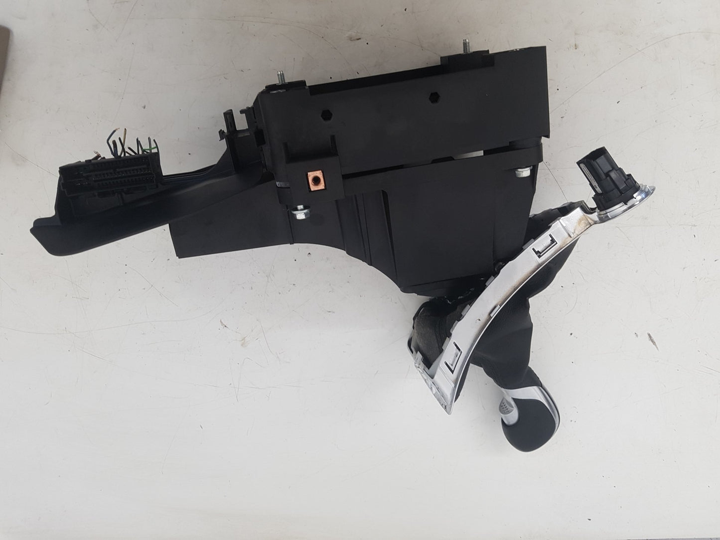 2010 - 2012 Saab 9-5  Saloon GEAR STICK 55563829