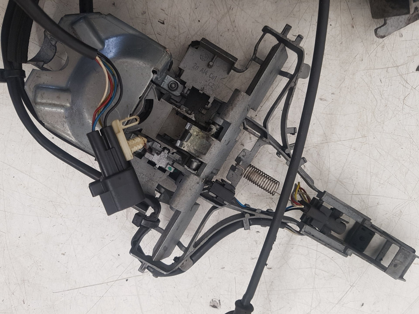 2008 - 2009 Volvo C70  Convertible Right Front Door Lock Actuator 30632851