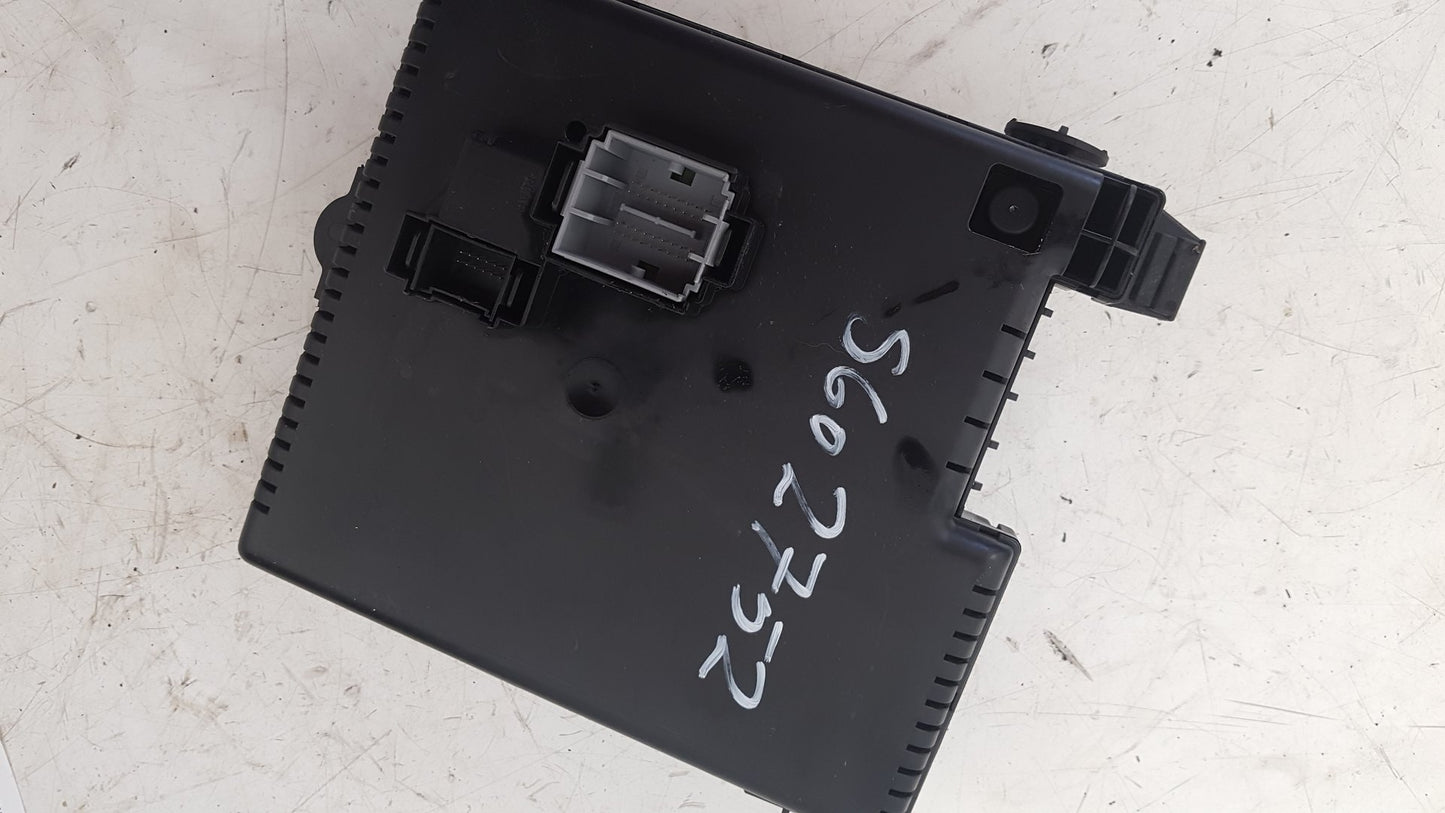 2005 Volvo S60  Saloon REAR ELECTRONIC MODULE (REM) 30732769