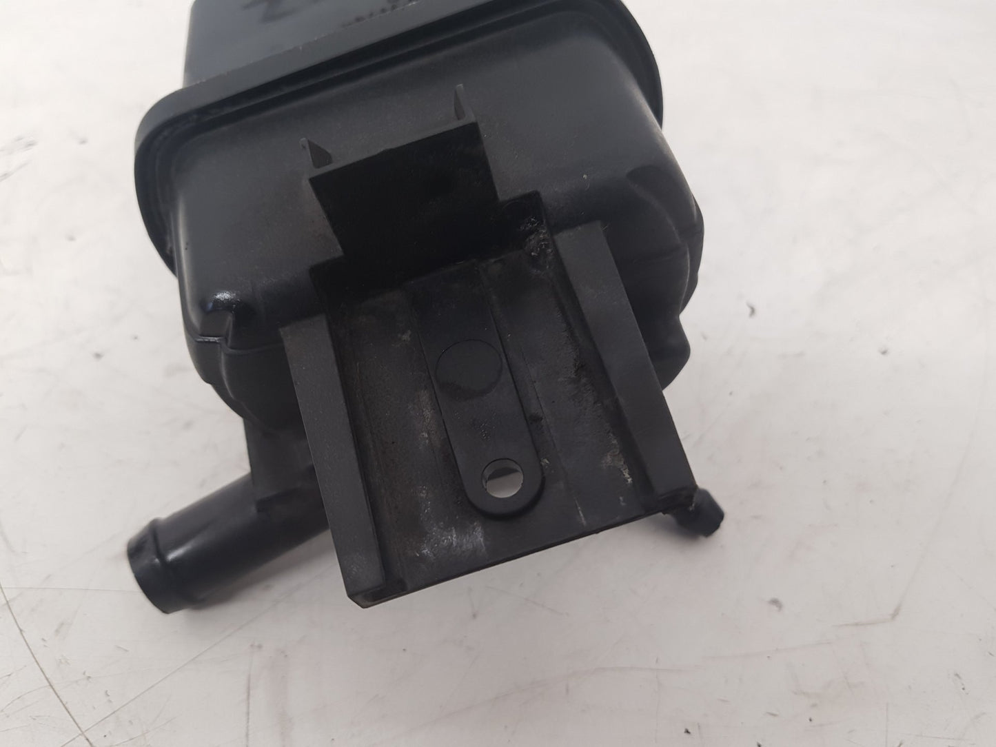 2010 - 2012 Saab 9-5  Saloon POWER STEERING RESEVOIR 22755964
