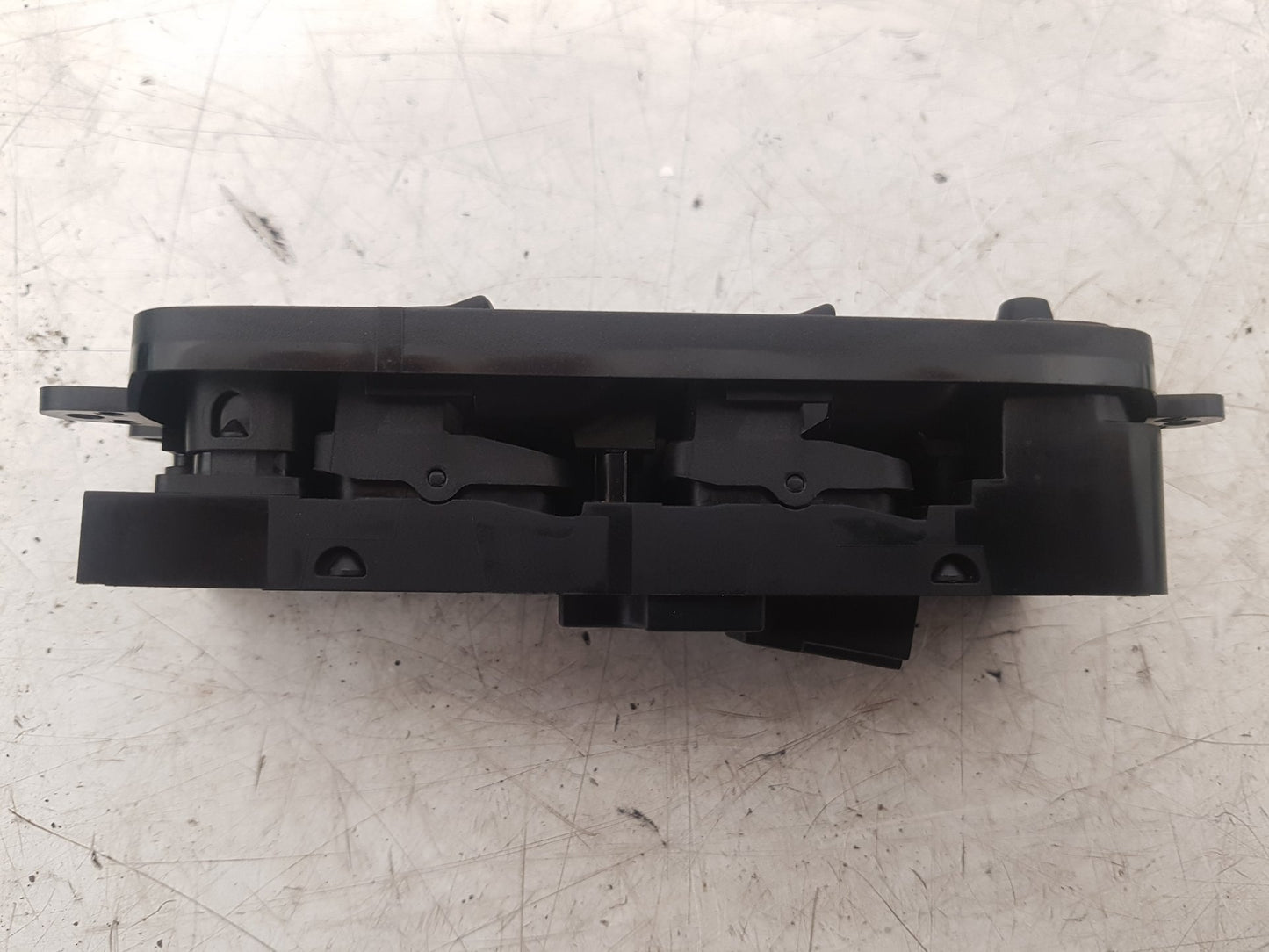 2004 - 2010 Volvo V50  Estate Right Front Window Switch 30746183