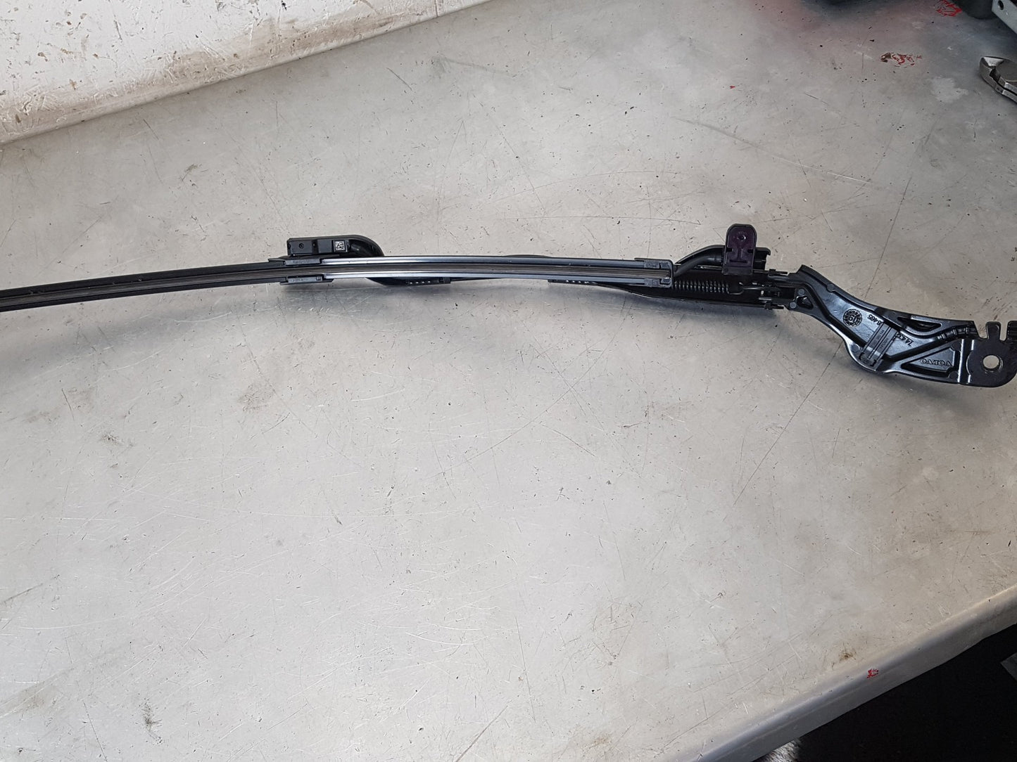 2019 - 2021 Volvo XC40 536 Estate WIPER ARM WITH WASHERS 31457318 RH