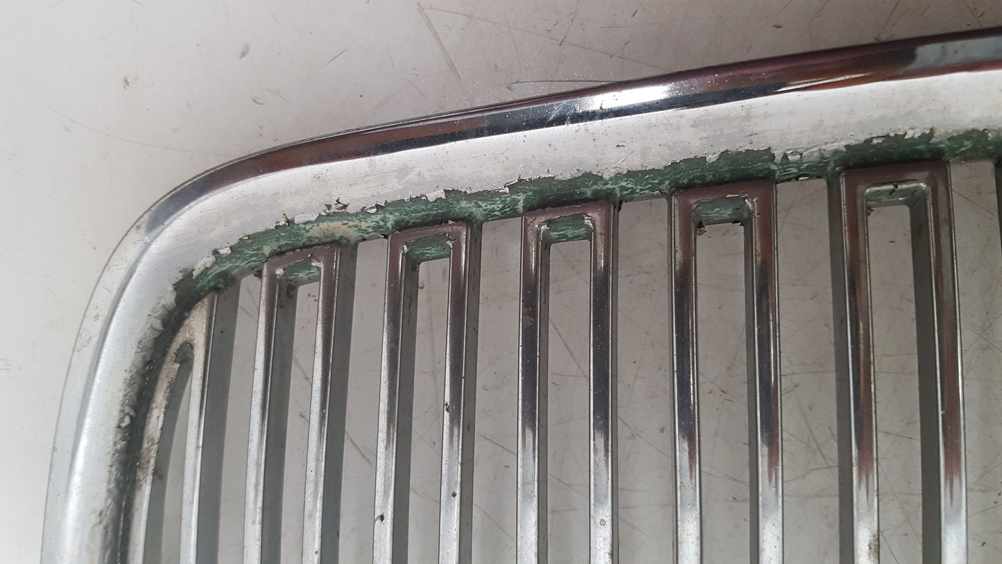 2005 - 2008 Volvo V70  Estate FRONT GRILL 08693346