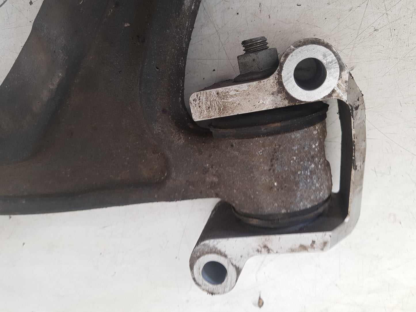 2017 - 2025 Volvo V90 235, 236 Estate Right Front Lower Control Arm
