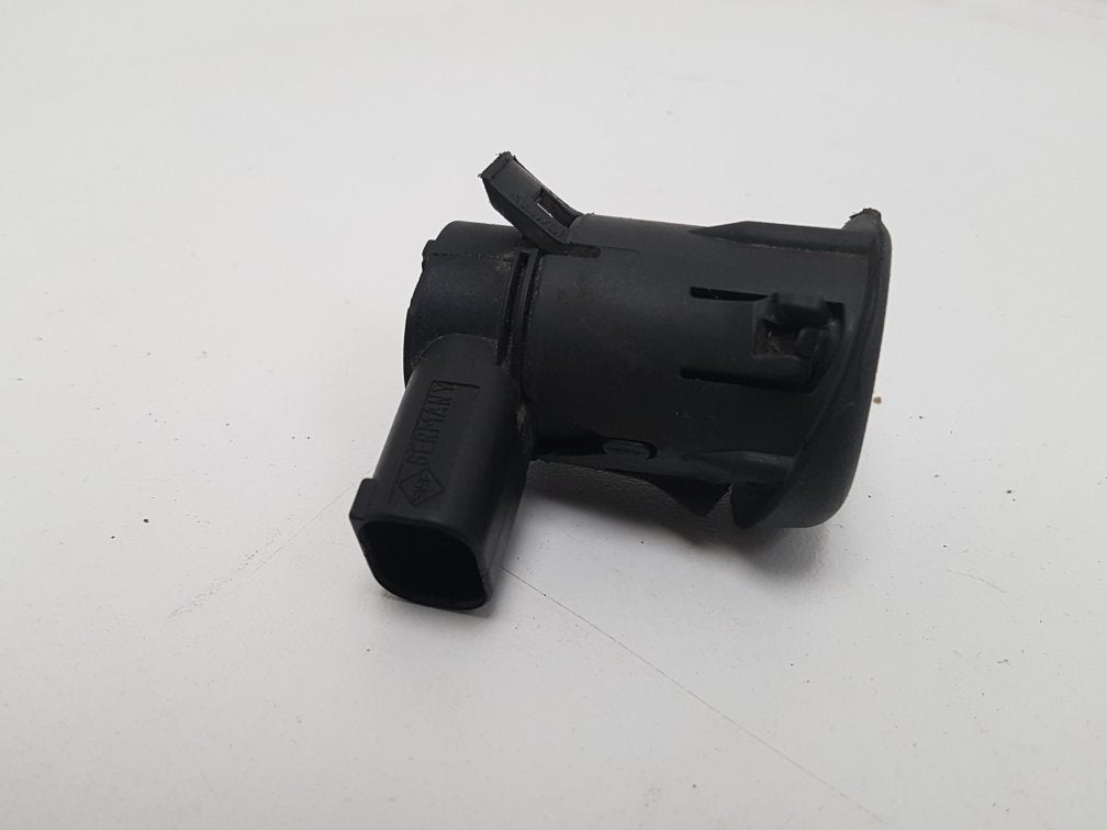 2003 - 2006 Volvo XC90  Estate Parking Sensor 30765108