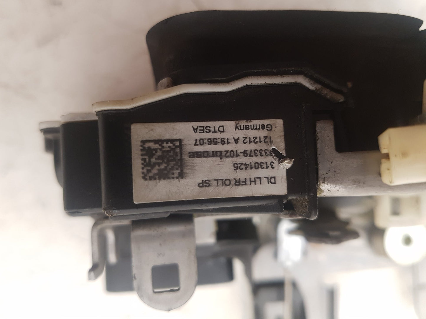 2013 - 2016 Volvo V40 III 525 Hatchback Left Front Central Locking Solenoid 31301425