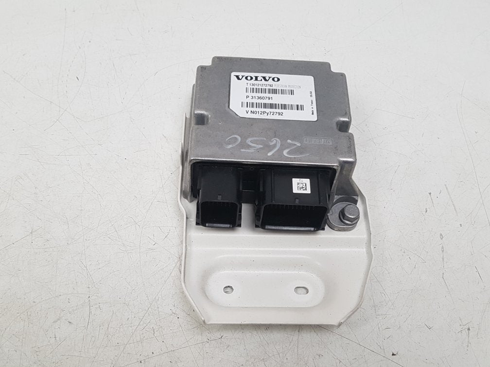 2012 - 2016 Volvo V40  Hatchback PEDESTRIAN AIRBAG SG ECU CONTROL UNIT 31360791