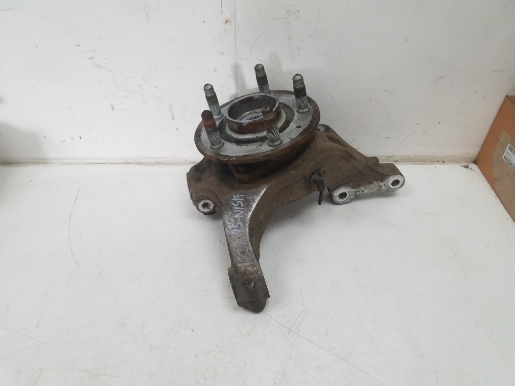 2010 - 2012 Saab 95  Saloon Left Front Hub Assembly 13243519L