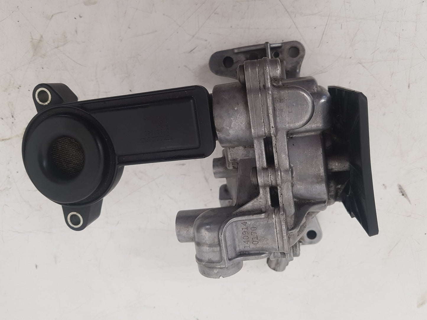 2015 - 2019 Volvo V40 Cross Country  Hatchback Oil Pump 31321050 31670242