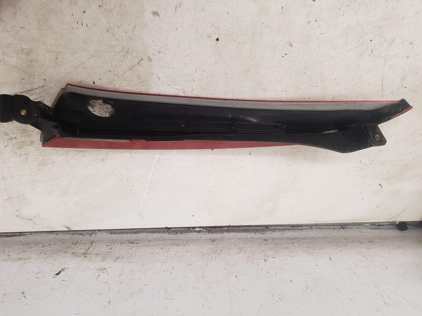2002 - 2006 Volvo XC90  Estate Right Taillight
