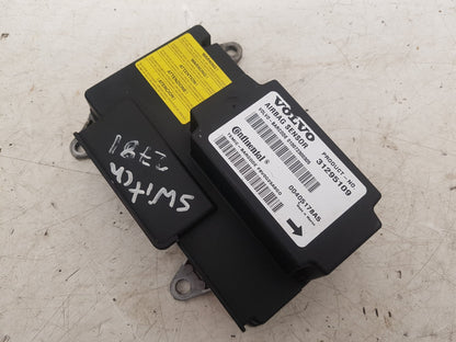2010 Volvo S40  Saloon Airbag Module 31295109
