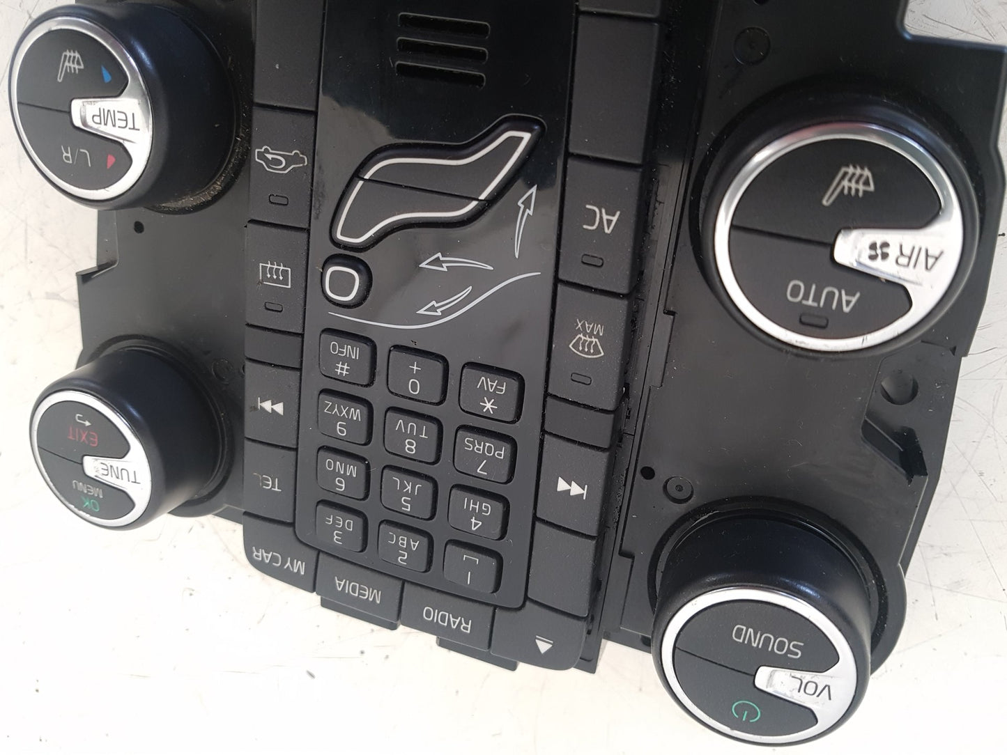 2012 - 2015 Volvo V40  Hatchback HEATER & RADIO CONTROL PANNEL 31288103