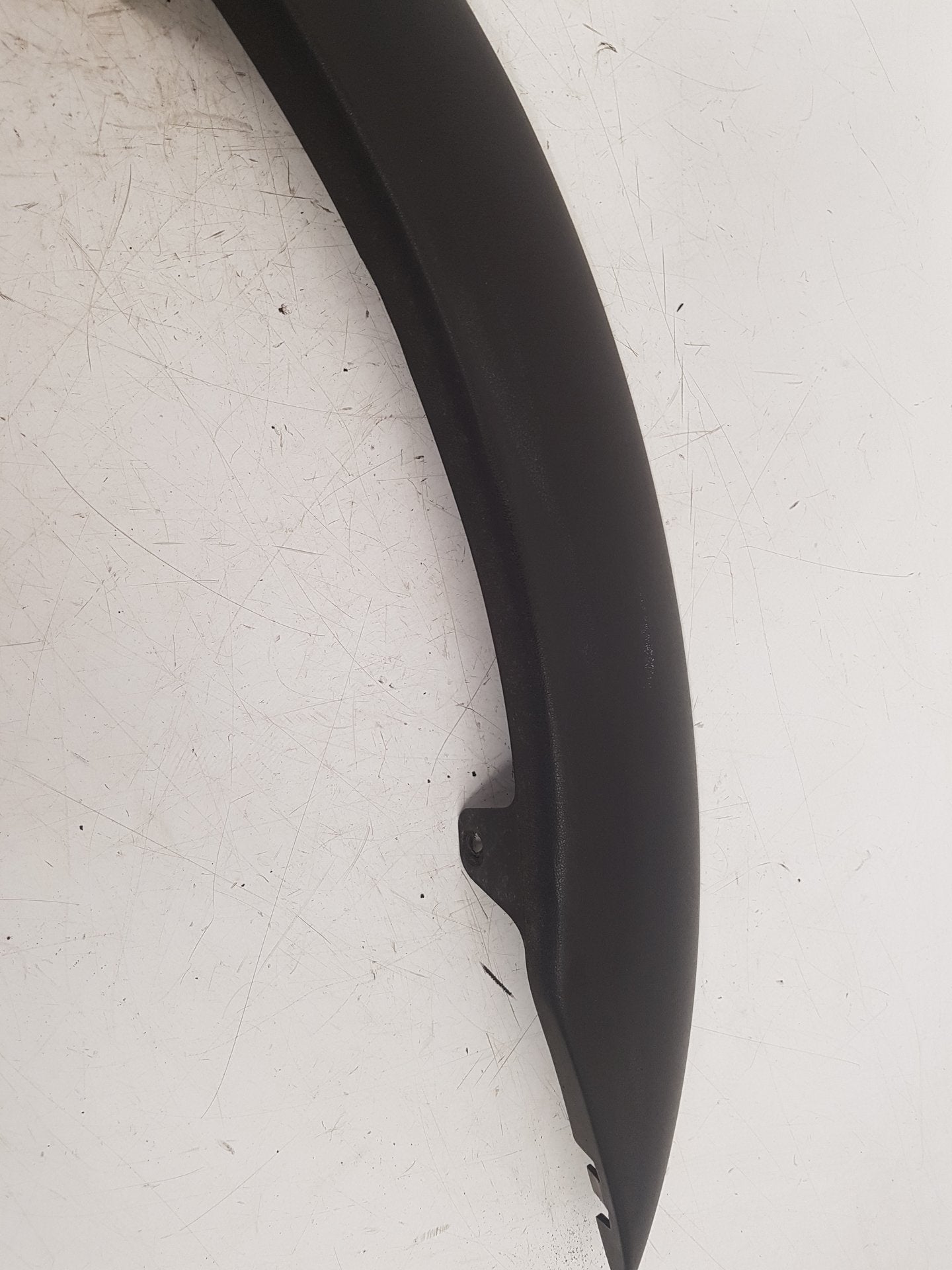 2004 - 2007 Volvo XC70  Estate Left Rear Wheel Arch Moulding 30678045