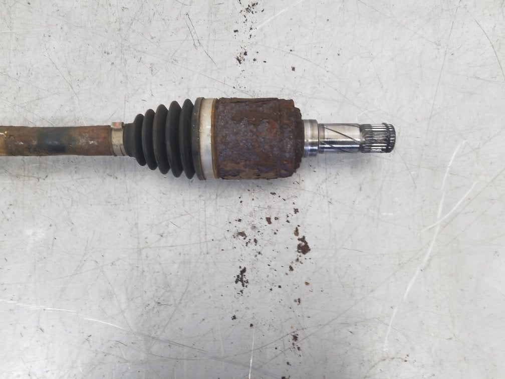 2007 - 2015 Volvo XC70   Left Rear Drive Axle 31259504