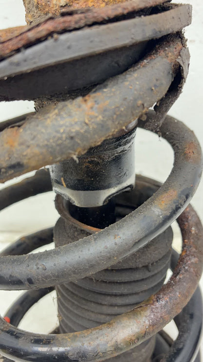 2007 - 2014 Volvo XC90  Estate COIL SPRING (FRONT PASSENGER SIDE)