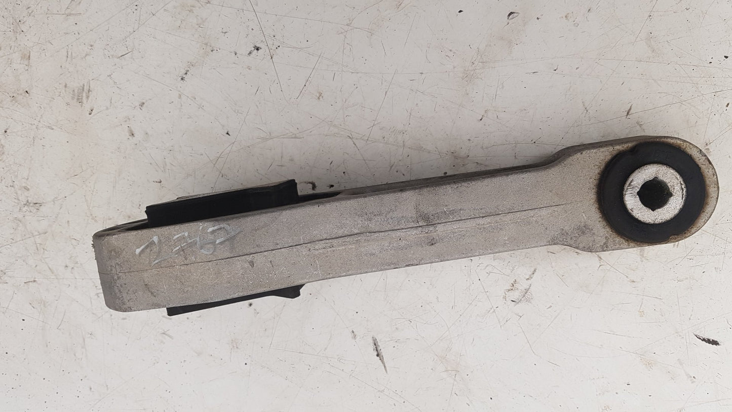 2015 - 2019 Volvo V40 Cross Country  Hatchback Engine Mount 31359642