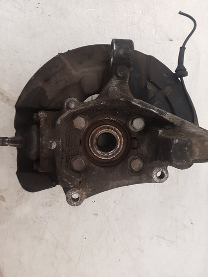 2007 Volvo V70  Estate Left Front Hub Assembly 31200311