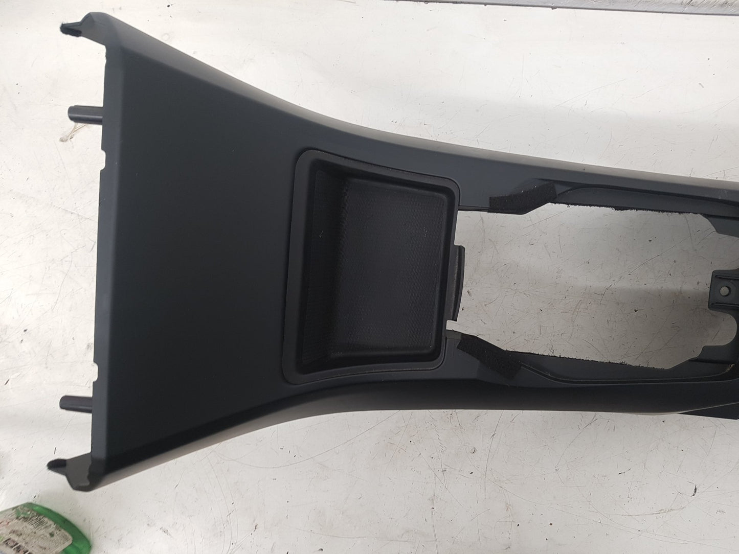 2012 - 2015 Volvo V40  Hatchback Centre Console 8632771