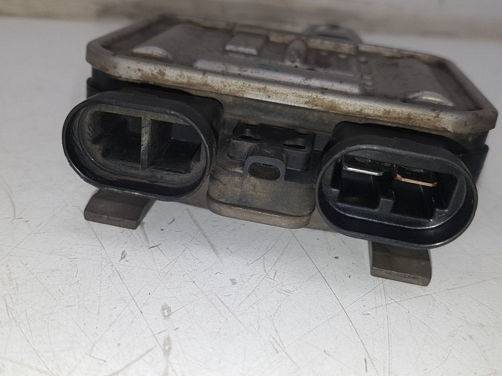 2012 - 2016 Volvo V40 Cross Country  Hatchback COOLING FAN RELAY 940013802