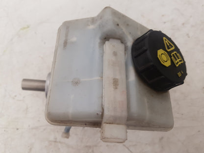 2011 - 2014 Volvo XC90  Estate BRAKE FLUID RESERVOIR AND MASTER CYLINDER