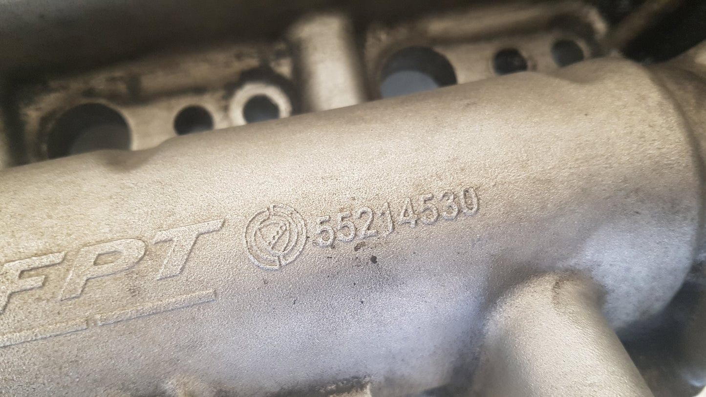 2007 - 2015 Saab 9-3  Estate ROCKER VALVE COVER 55214530