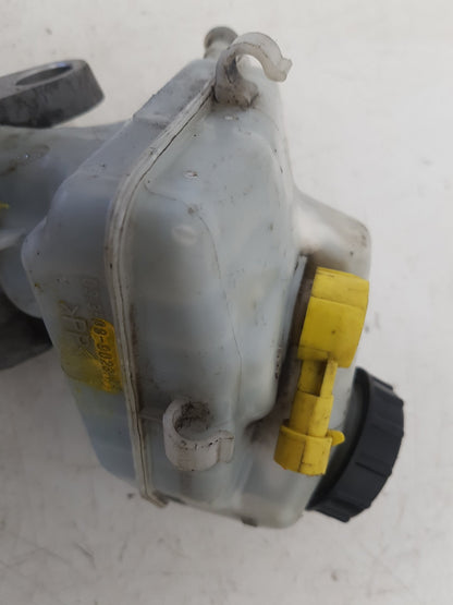2010 - 2012 Saab 9-5  Saloon BRAKE FLUID RESERVOIR AND MASTER CYLINDER 4155 0110 24