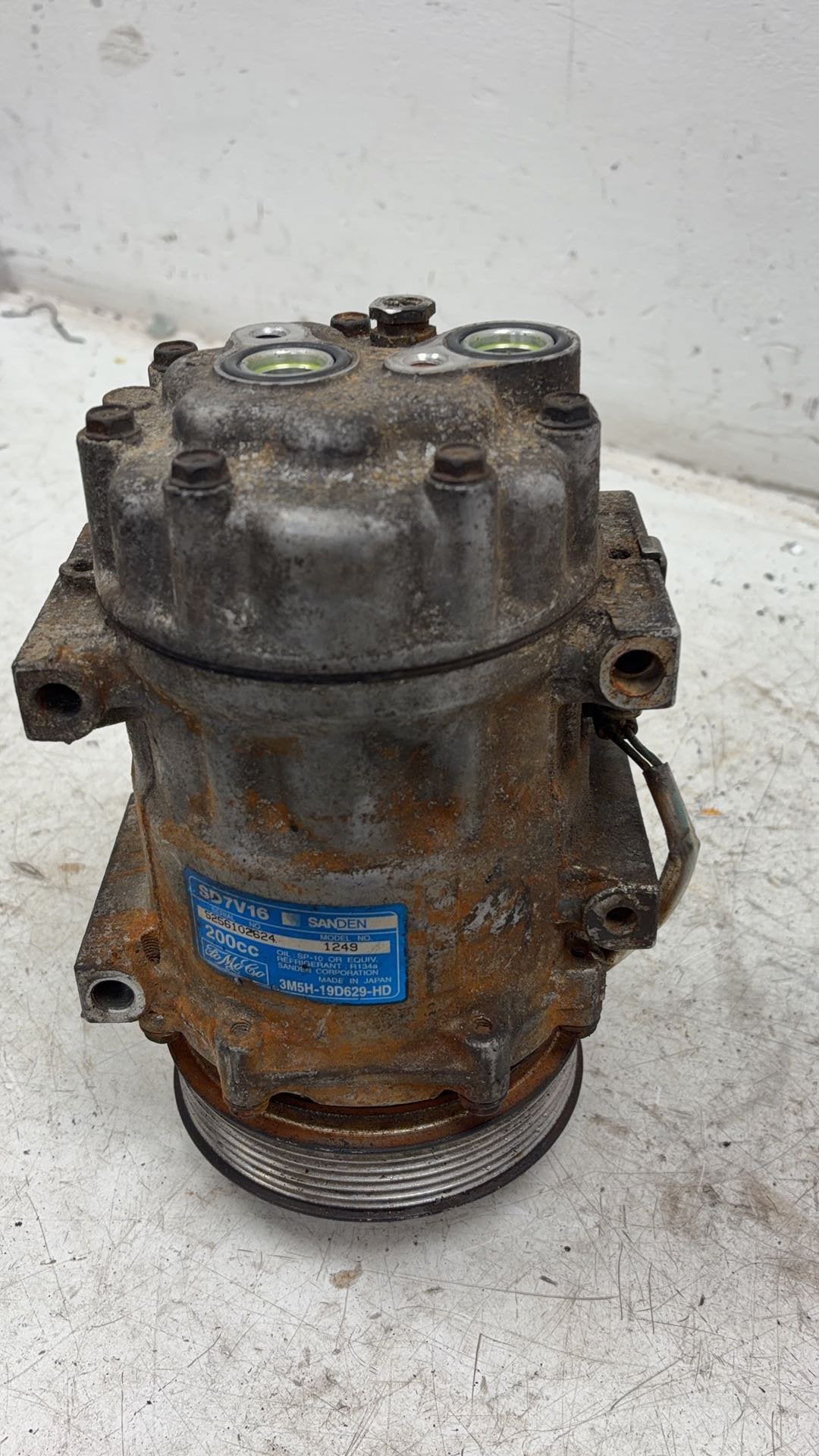 2013 - 2016 Volvo V40 III 525 Hatchback A/C Compressor 3M5H19D629HD