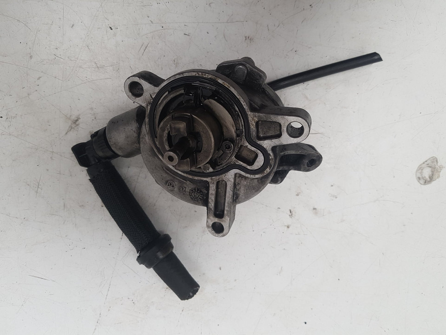 2004 - 2007 Volvo XC70  Estate Vacuum/Air Pump 30731825
