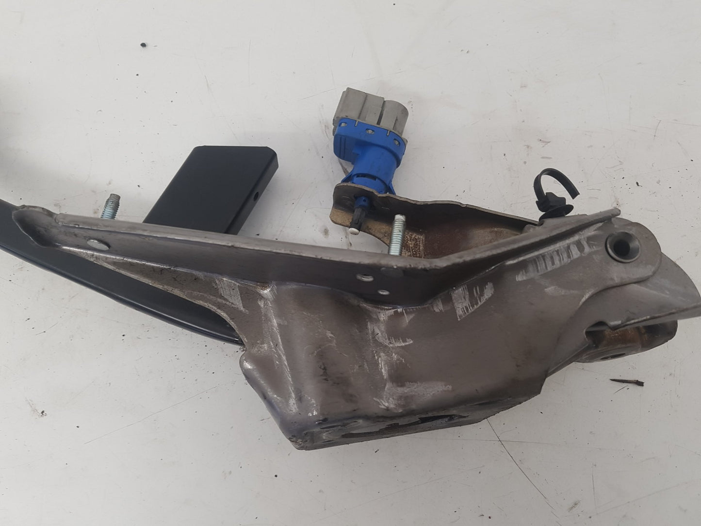 2013 Volvo V40  Hatchback Brake Pedal 31381467