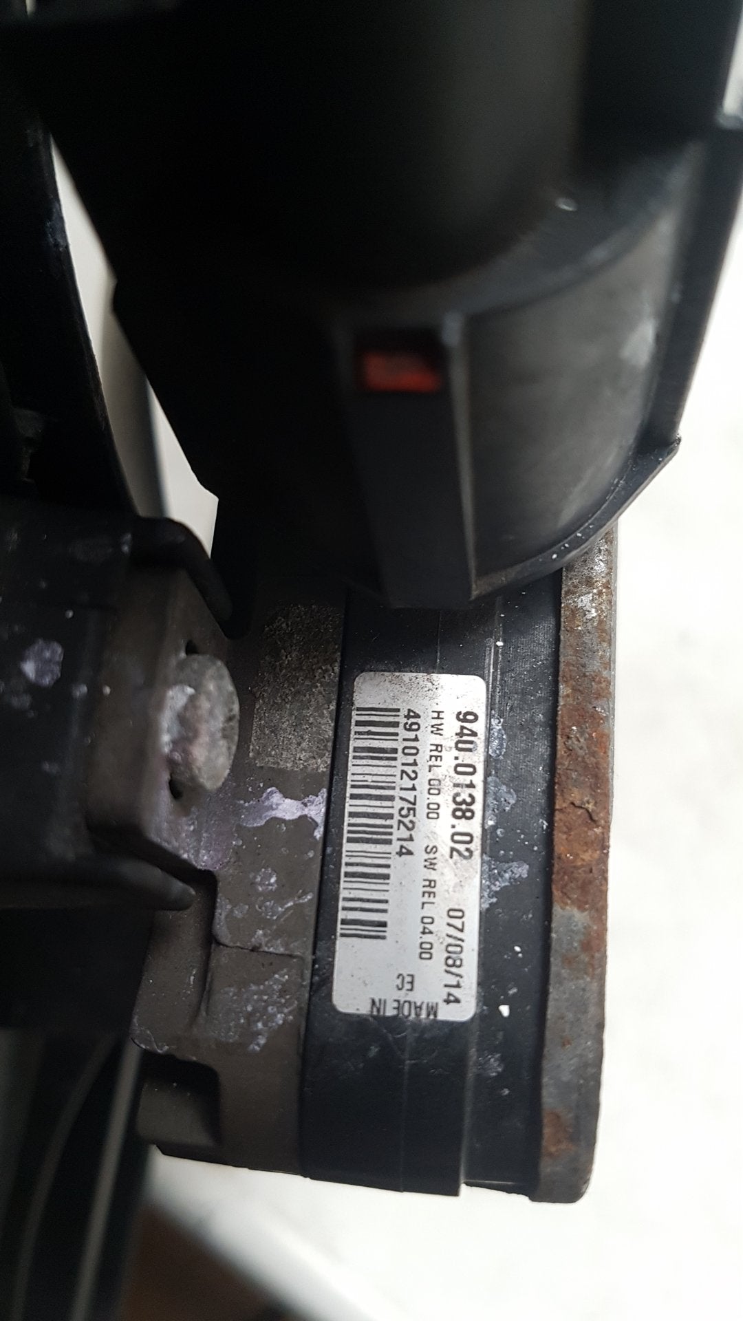 2013 - 2015 Volvo V60  Estate RADIATOR FAN & COWLING (A/C CAR) 8240543