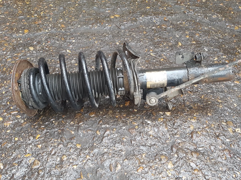 2013 - 2015 Volvo XC60  Estate Left Front Shock Absorber 31340476