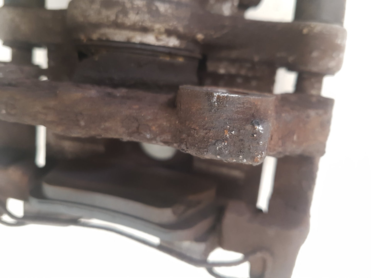 2004 Saab 9-3  Convertible Right Rear Caliper 93172187