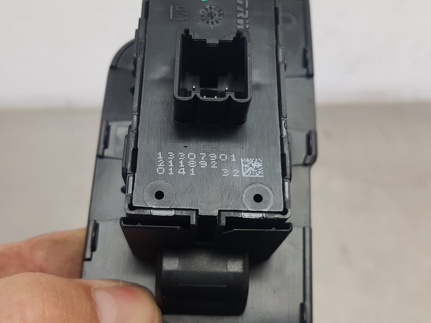 2010 - 2012 Saab 95  Saloon Right Rear Window Switch 13307901