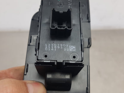 2010 - 2012 Saab 95  Saloon Right Rear Window Switch 13307901
