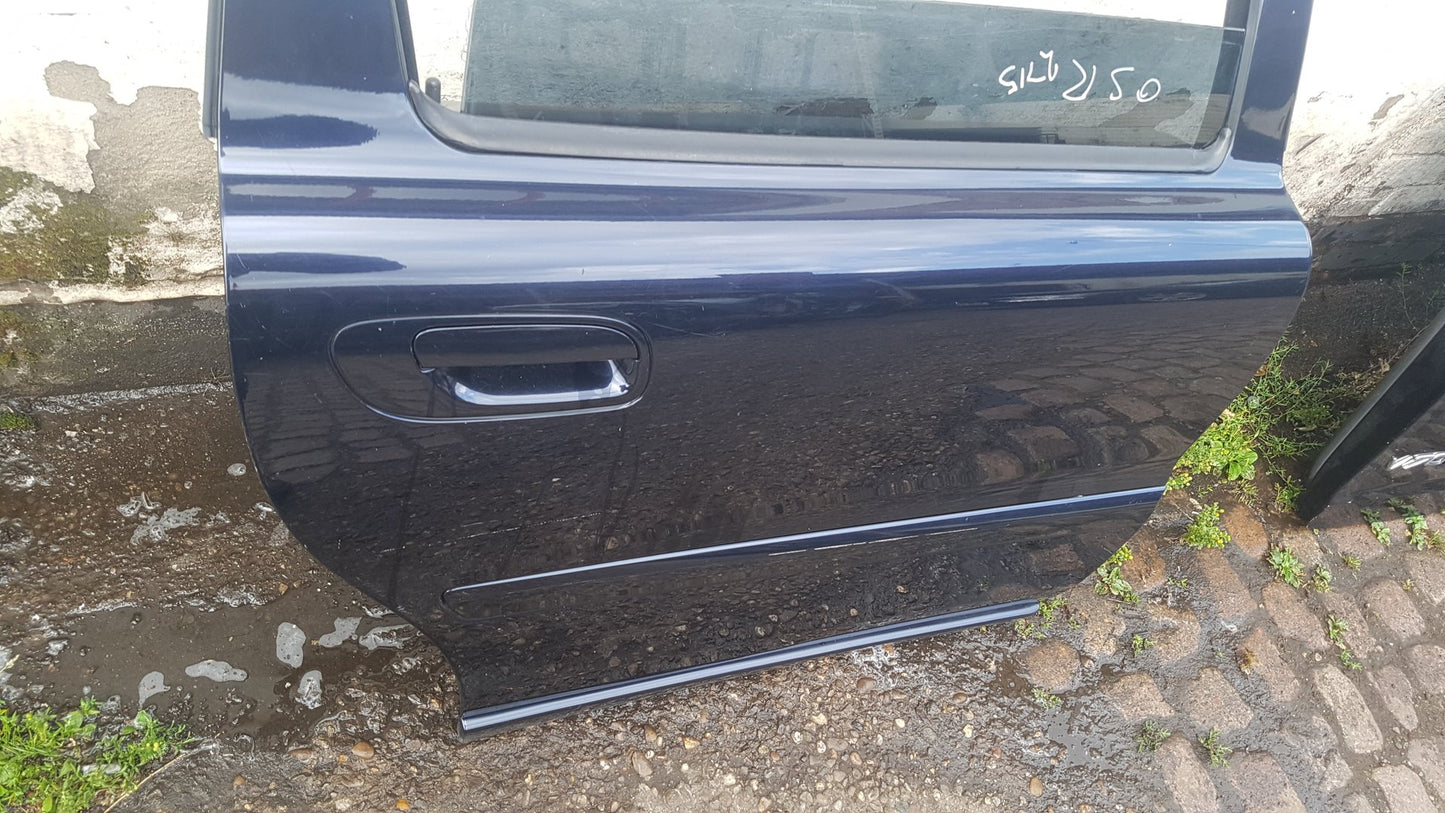 2001 - 2008 Volvo V70  Estate DOOR - COMPLETE (DRIVER SIDE REAR) 30649494