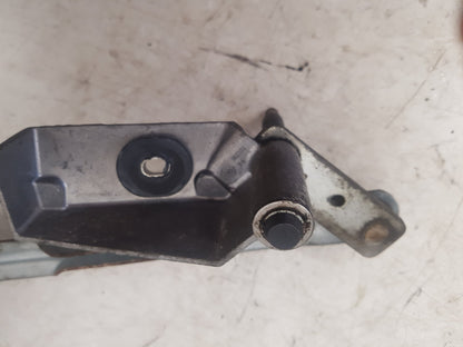 2007 Volvo V70  Estate WIPER MOTOR (FRONT) & LINKAGE 8648344