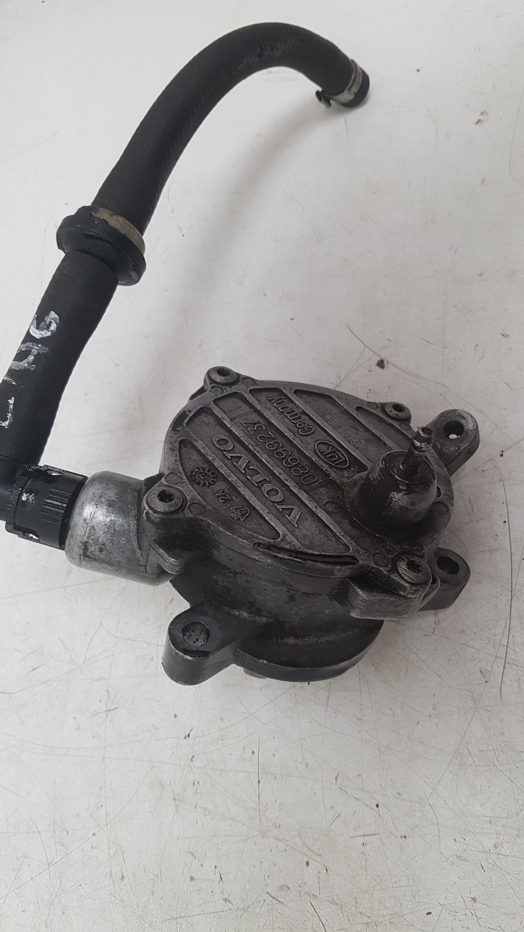 2005 Volvo V70  Estate VOLVO BRAKE VACUUM PUMP 08699237