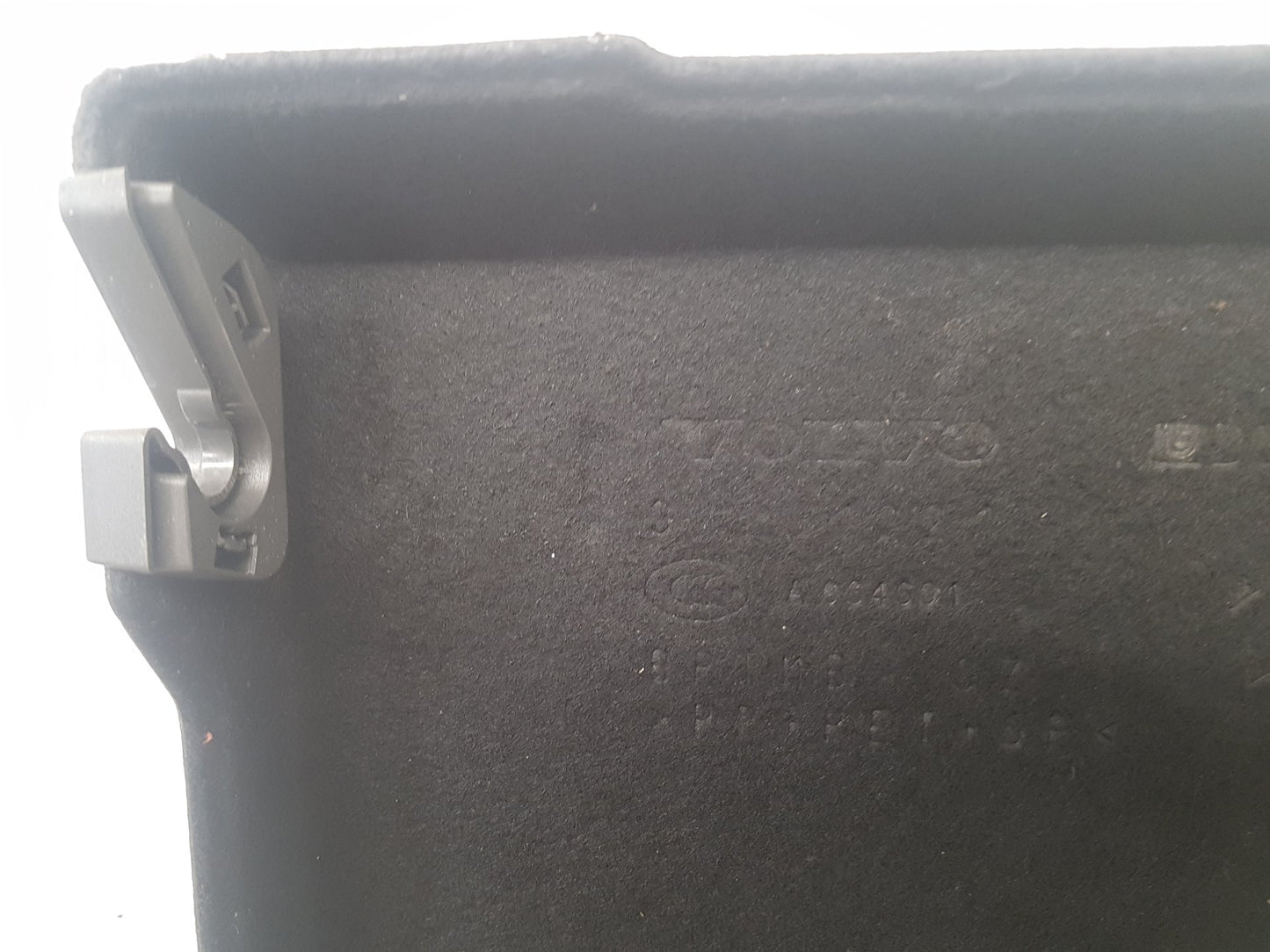 2012 - 2016 Volvo V40  Hatchback Parcel Shelf
