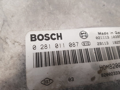 2001 - 2004 Volvo S40  Saloon Engine ECU 30630418