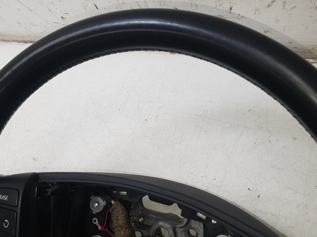 2007 - 2010 Volvo V70  Estate Steering Wheel SV5518700