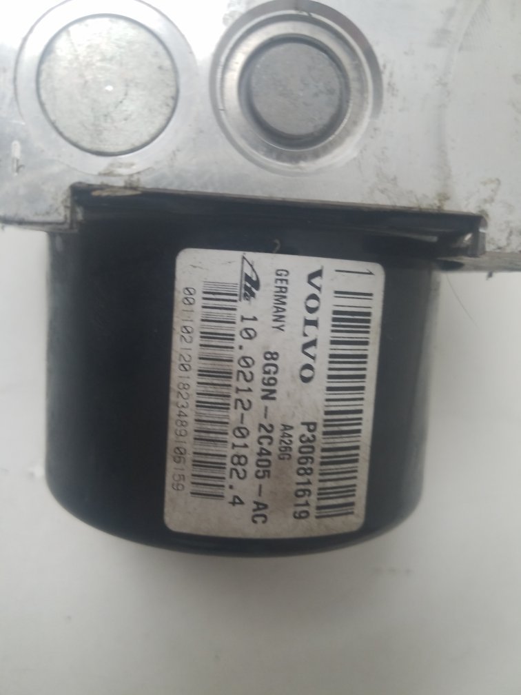 2007 - 2011 Volvo XC70  Estate ABS Pump/Modulator 30681619