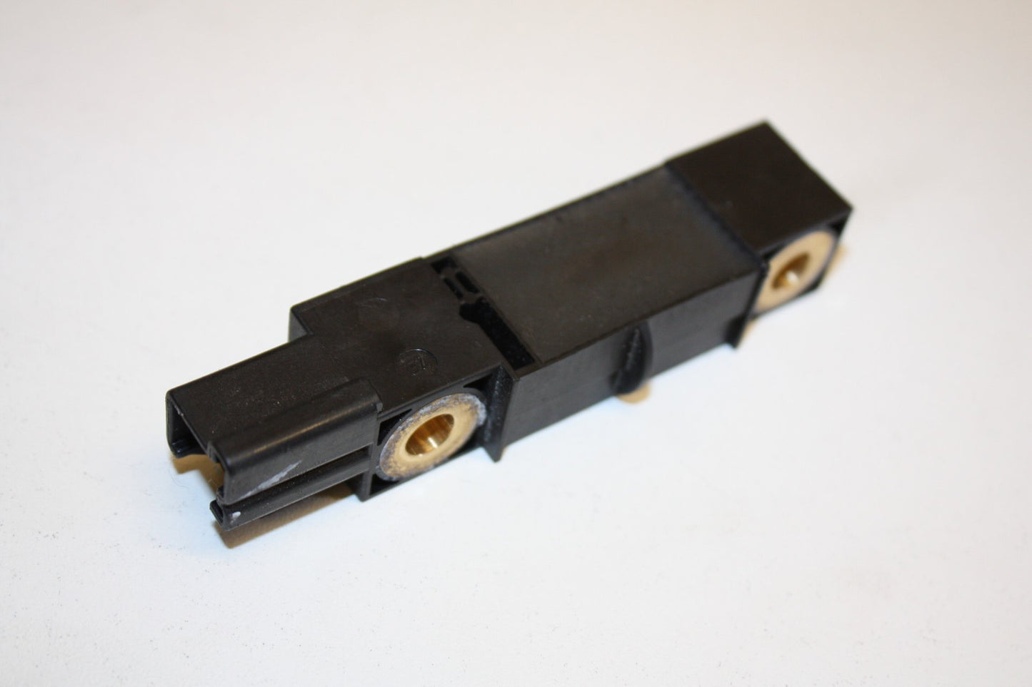 2000 - 2007 Volvo S60   Crash Sensor 008157070606