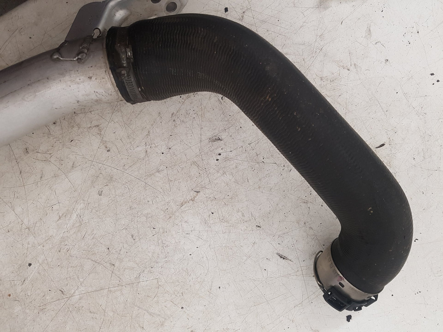 2017 - 2026 Volvo V60 II 225 Estate Intercooler 31370288