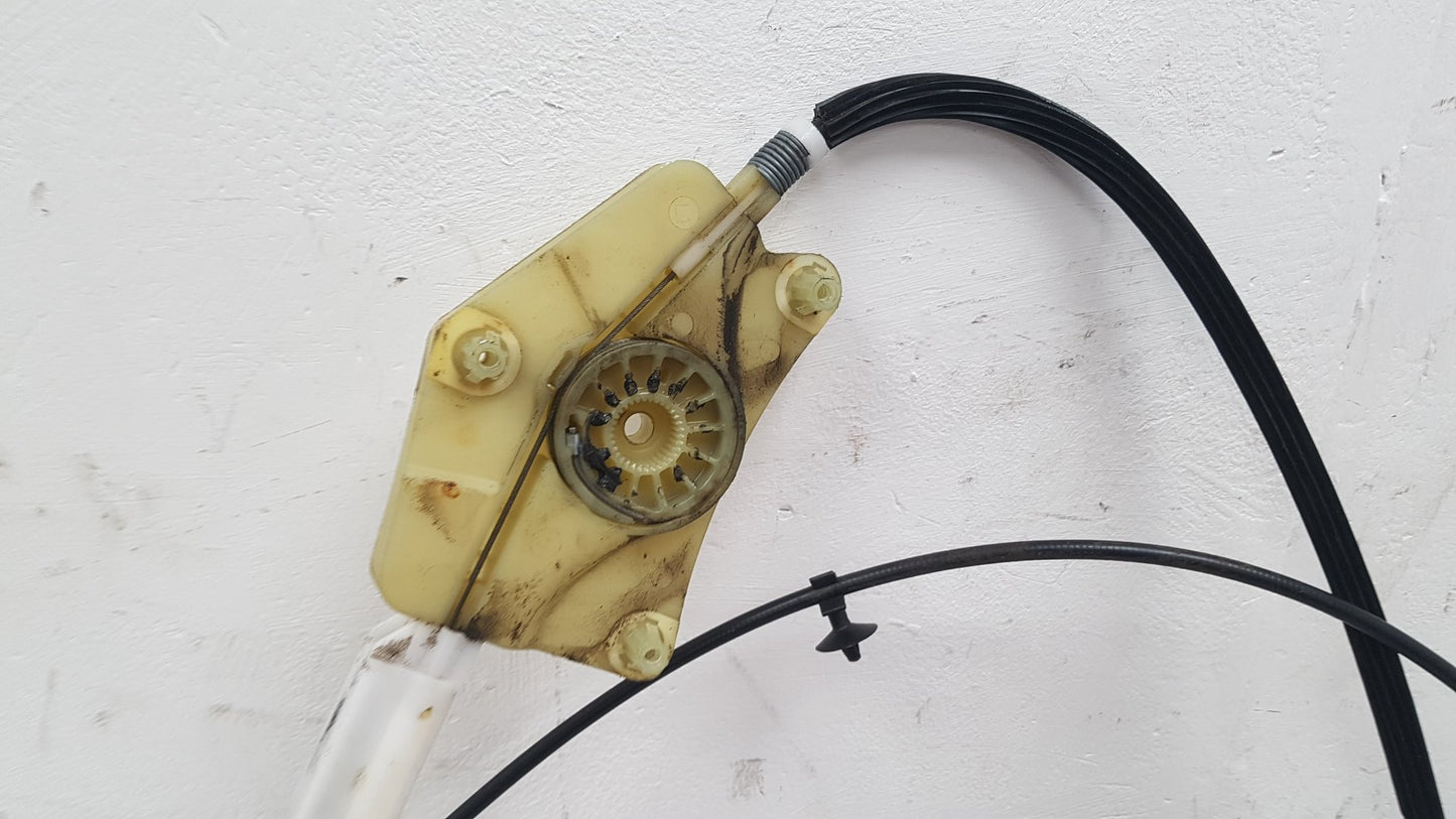 2007 - 2013 Volvo C70  Convertible WINDOW REGULATOR/MECH ELECTRIC  (FRONT PASSENGER SIDE) 30633660