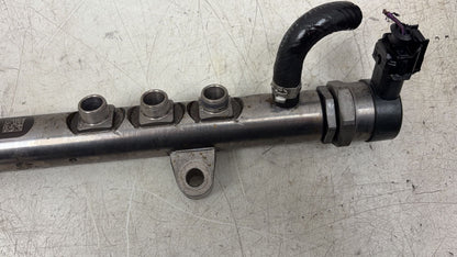 2011 - 2014 Volvo V60 I 155 Estate Injection Rail 30777759